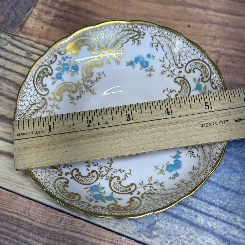 Set Of 2 Tuscan Fine English Bone China England‎ Saucers Pale Pink Green Plates